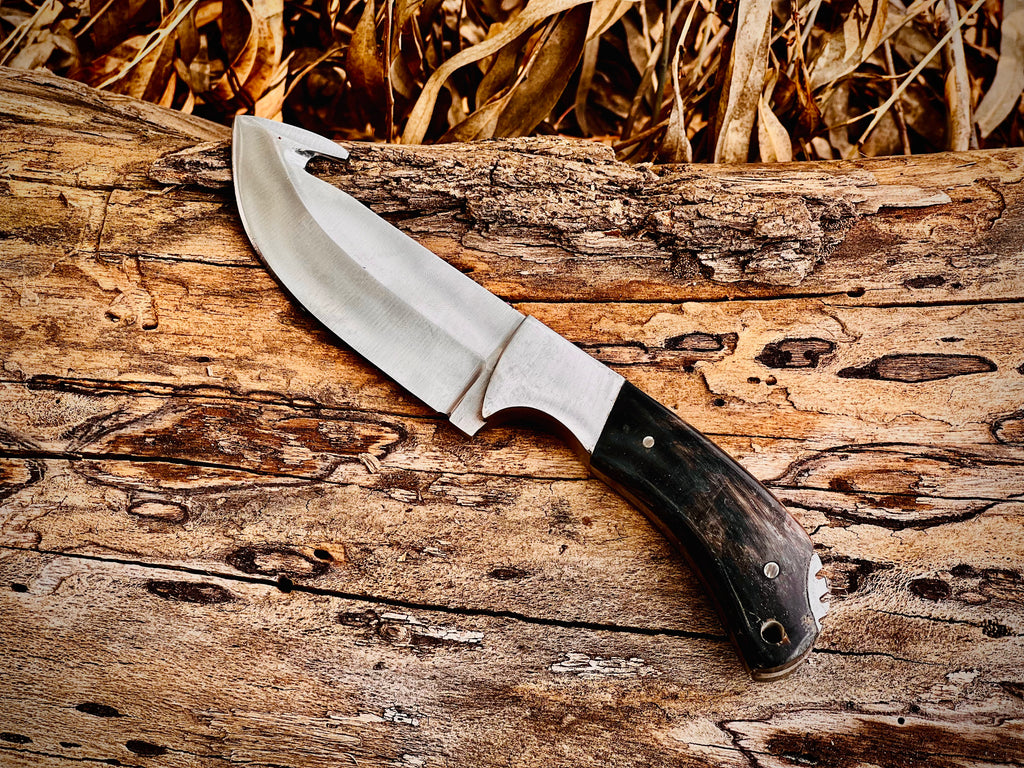 3-piece gut hook skinning knife set with black horn handles