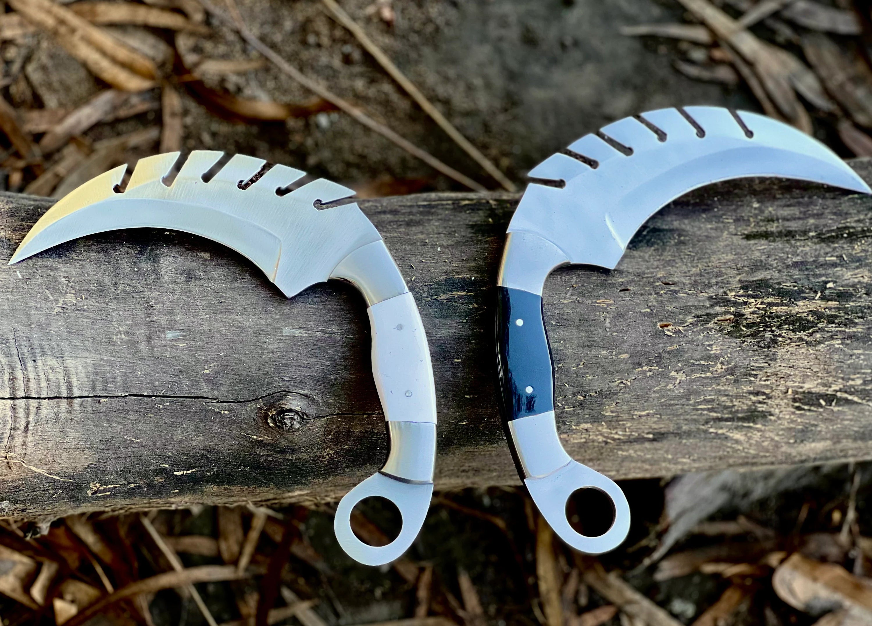 Forged saw-tooth karambit knife with camel bone and buffalo horn handles
